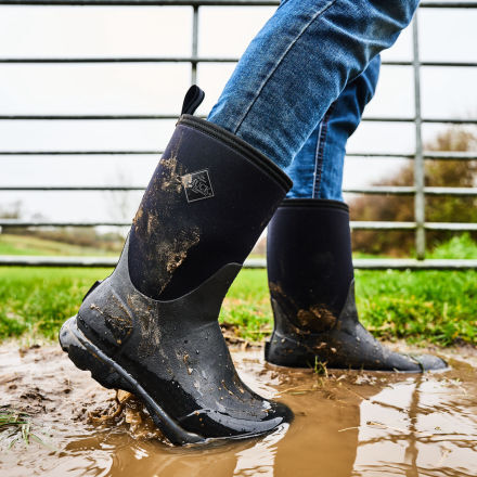 Muck mid boots 2025
