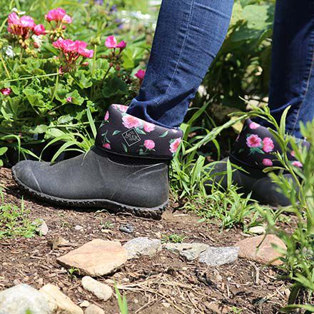 Women's muckster outlet