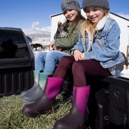 Youth size online 7 muck boots