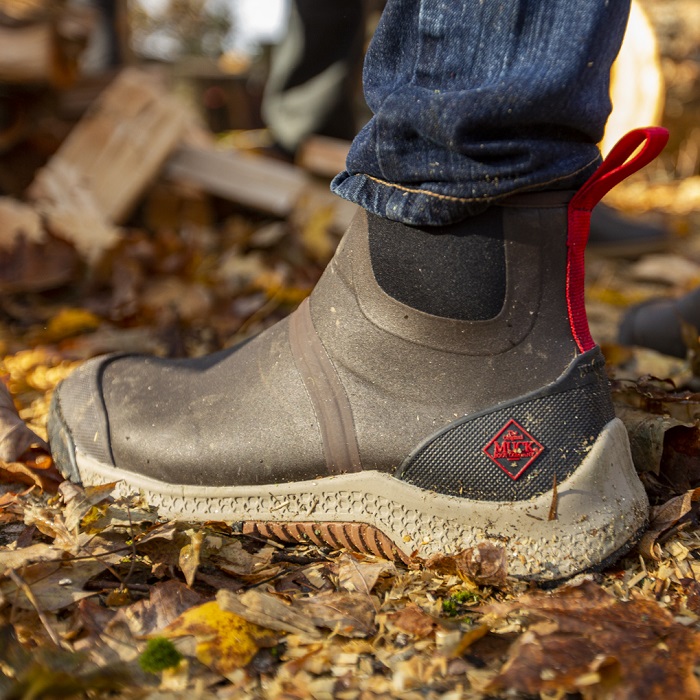 OUTSCAPE - Lightweight sneaker comfort with 100% waterproof protection